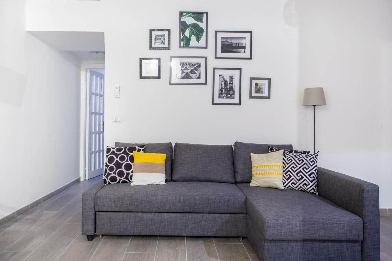 Manuela Apartments Centro Storico نابولي المظهر الخارجي الصورة